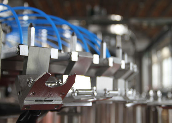 ISO 9001 5000bph 3.5KWジュースびん詰めにする装置の自動Litchiジュースのパッキング機械